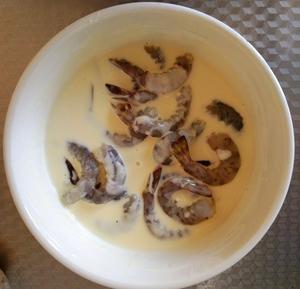 好吃到允手指 酸甜【柠檬奶油虾】的做法 步骤5