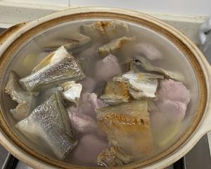 鱼干猪肉煲的做法 步骤6