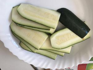 意大利阳光下的橄榄油煎蔬菜的做法 步骤2