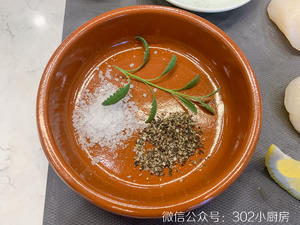 【0401】黄油煎扇贝（虾夷扇贝） <;302小厨房>;的做法 步骤3