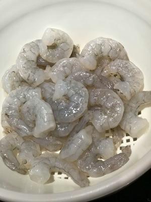 橄榄油蒜煎虾?串的做法 步骤1