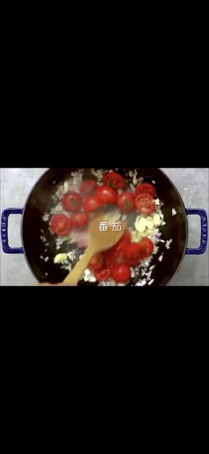 Staub铸铁锅 番茄青口贝的做法 步骤4