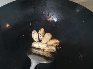 鲜美极了！高汤酸菜青口的做法 步骤2
