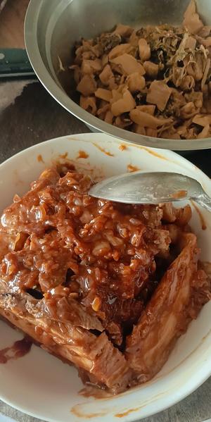 家常梅菜扣肉的做法 步骤11