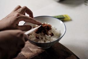 梅干茶泡饭《昨日的美食》第九话的做法 步骤3