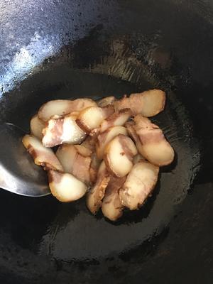 超快手菜༄「腊肉炒秋葵」的做法 步骤8