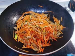 快手下饭菜——【胡萝卜丝炒肉丝】的做法 步骤8