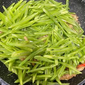 下饭神器芸豆肉丝的做法 步骤5