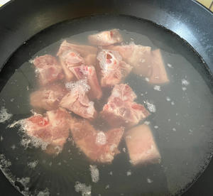 芸豆炖排骨的做法 步骤1
