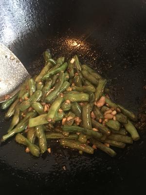 给肉都不换的快手菜「蒜末芸豆」的做法 步骤12