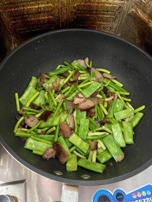 爆炒下饭湘菜（十七）芸豆炒腊肉的做法 步骤4