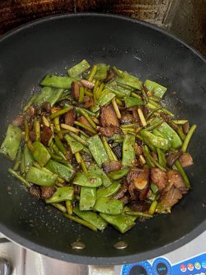 爆炒下饭湘菜（十七）芸豆炒腊肉的做法 步骤6