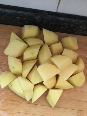 下饭神菜༄「土豆?烧粉条」༄???的做法 步骤2