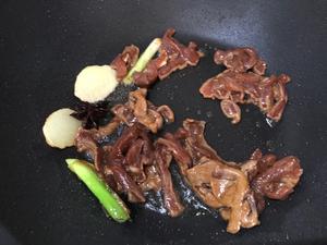 肉丝炒芸豆的做法 步骤5