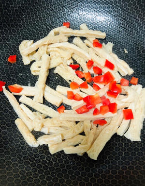 纯素美食｜秋葵炒大豆拉丝蛋白的做法 步骤9