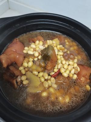 猪蹄炖黄豆的做法 步骤9