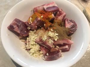 中东风味【超嫩咖喱羊肉】羊肉新做法的做法 步骤3