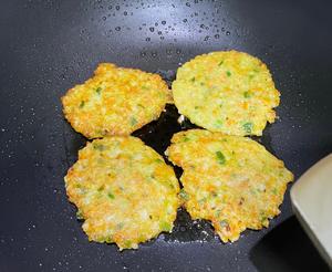 香脆莲藕饼，下饭又下酒的做法 步骤2