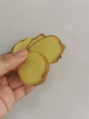苹果煮桃胶的做法 步骤2