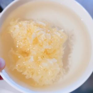 步骤超详细的桃胶银耳羹做法的做法 步骤6