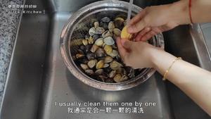 姜葱豆酱炒蛤蜊/蚬/啦啦的做法 步骤2