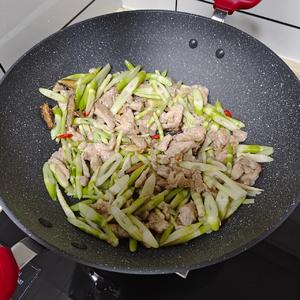 清清淡淡猪肉炒野山笋的做法 步骤12