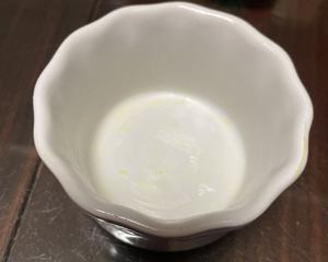 烤舒芙蕾一定要用瓷碗吗？内壁一定要抹黄油砂糖吗？——西式美食（四十一）的做法 步骤5