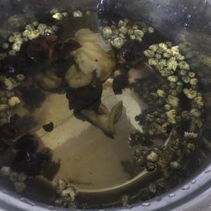 罗汉果菊花膏的做法 步骤2