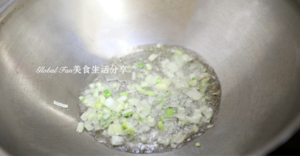 10分钟搞定的补脑美食 | 松仁玉米的做法 步骤1