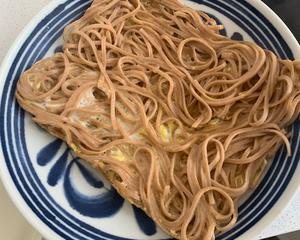 自制烤黑麦热面三明治&面条高配版赛百味【健康一手握】的做法 步骤5