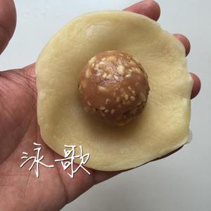 松仁金丝月饼的做法 步骤23