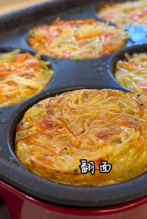 土豆饼 水果茶 菠菜鸡蛋面 休闲小食的做法 步骤6