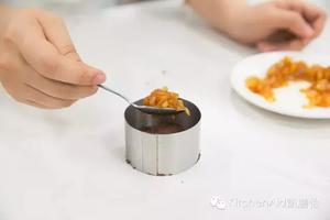 食朴 | 开心果心形饼巧克力慕斯的做法 步骤7