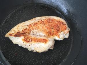 完美?沙拉公式—健康低脂—鸡胸肉藜麦沙拉的做法 步骤2