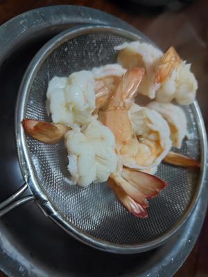 牛油果虾仁柠檬沙拉的做法 步骤15