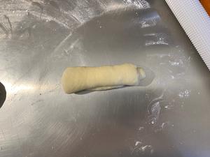 台式古早味蛋黄面包的做法 步骤4