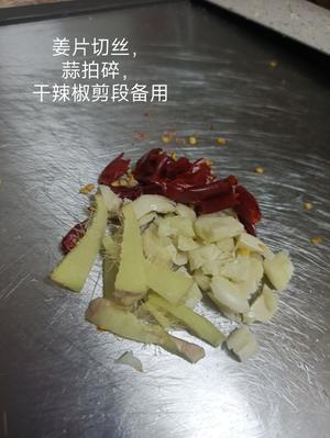 酸甜可口的小菜的做法 步骤2