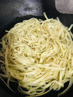 凉拌菜心豆皮的做法 步骤3