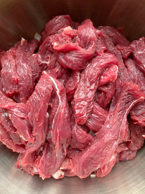 自制牛肉干！我的过年零食准备好啦！的做法 步骤2
