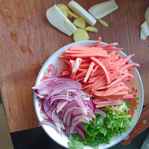 零食大杂烩的做法 步骤1