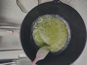 网红小零食?芒果/草莓奶糕，软糯香甜，和牛轧糖不一样的口感的做法 步骤2