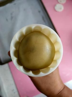 豆沙蛋黄馅月饼的做法 步骤16