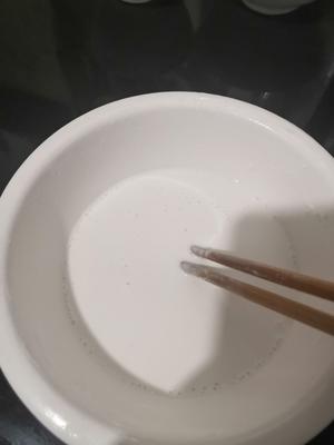 三个步骤制作万能皮（雪媚娘 冰皮月饼 糯米糍 麻薯 糯米团子 青团 驴打滚等）的做法 步骤1